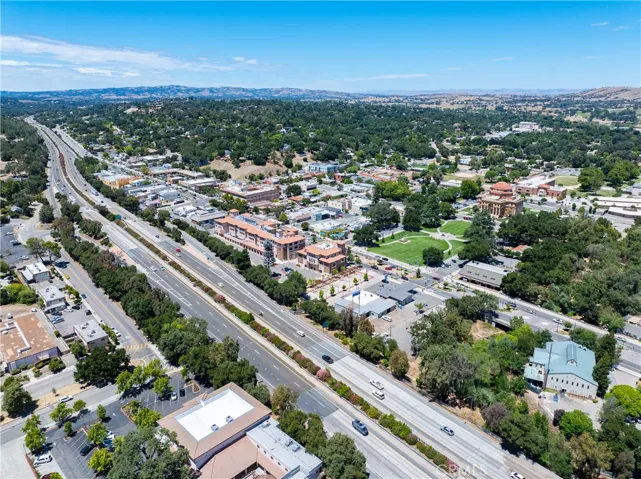 Close proximity to freeway access. HWY 101 and HWY 41 are close by so getting around the Central Coast is quick and easy.