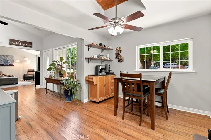 Easy flow between the kitchen and dining area.