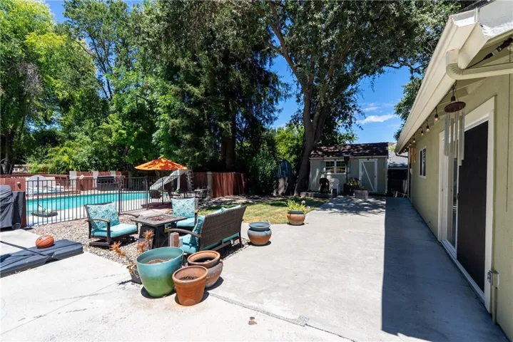 Perfect spot to set up some outdoor tables for dining al fresco.