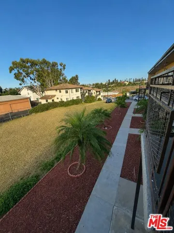 335 Warren Lane, Inglewood, California 90302