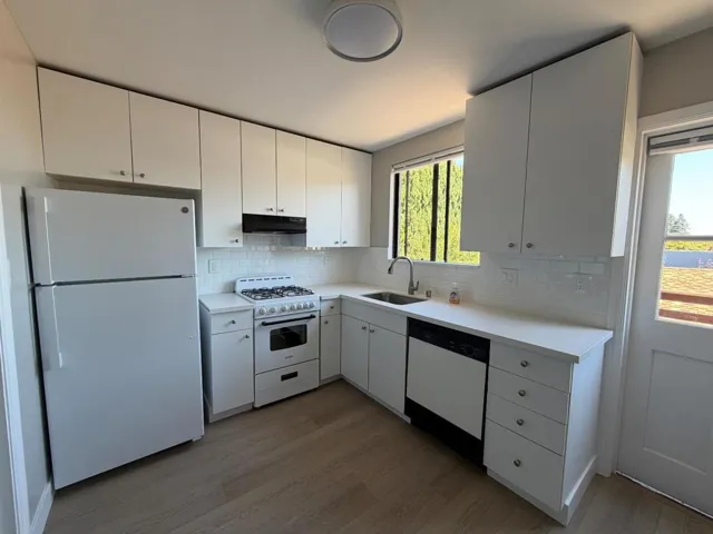 200 Anita Road 2, Burlingame, California 94010