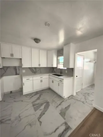 309 Wilshire Place, Barstow, California 92311
