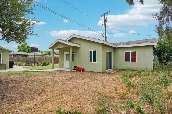 8905 Arrington Avenue, Downey, California 90240