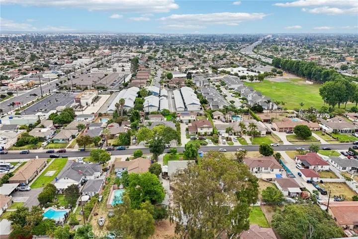 8905 Arrington Avenue, Downey, California 90240