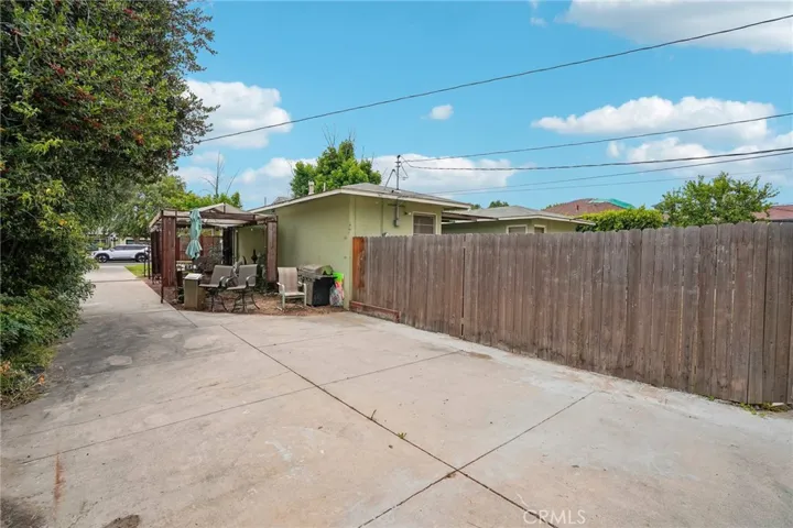 8905 Arrington Avenue, Downey, California 90240
