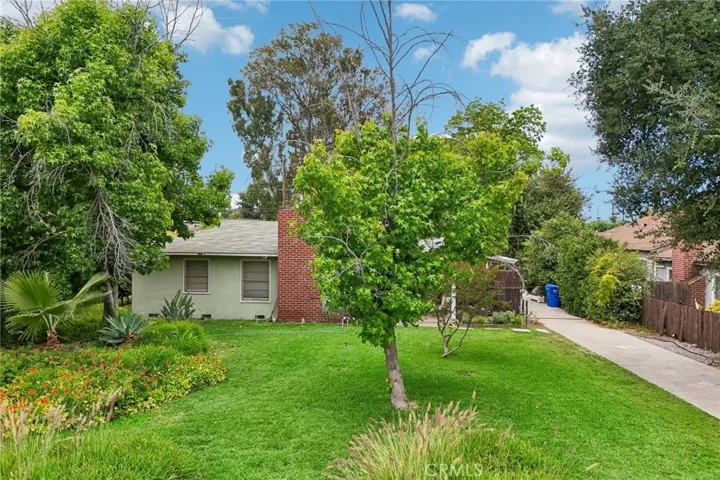 8905 Arrington Avenue, Downey, California 90240