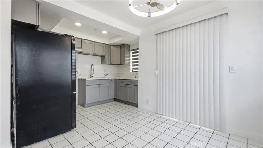 16313 Prairie 3, Lawndale, California 90260