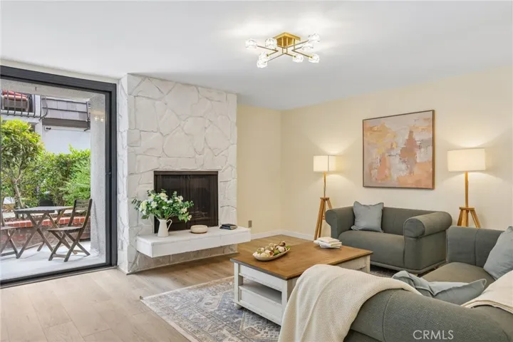 8105 Redlands Street 107, Playa Del Rey, California 90293