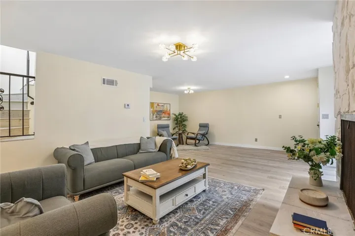 8105 Redlands Street 107, Playa Del Rey, California 90293
