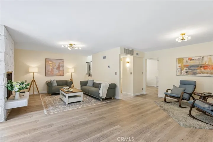 8105 Redlands Street 107, Playa Del Rey, California 90293
