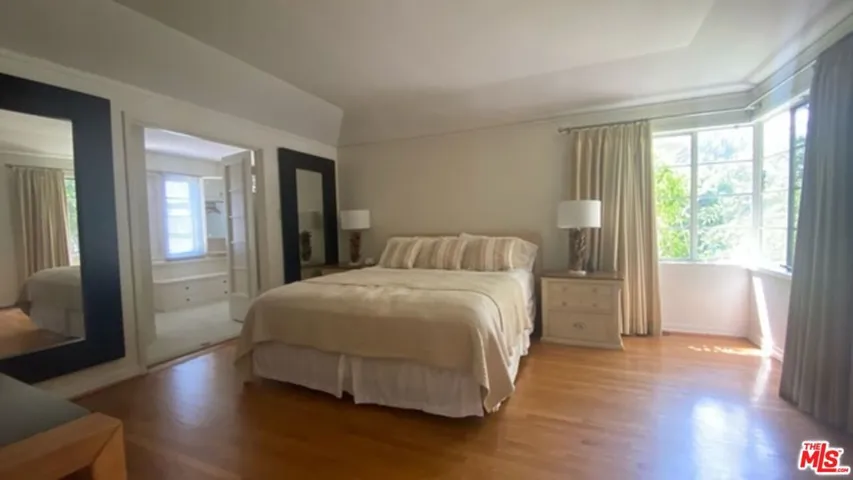 Primary Bedroom Pt.2
