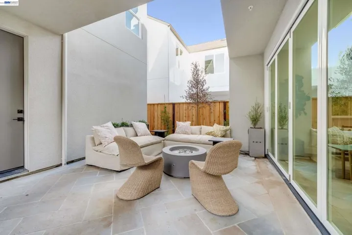 1897 Cook Court, Santa Clara, California 95050