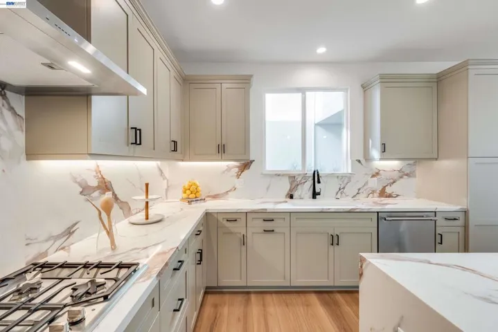 1897 Cook Court, Santa Clara, California 95050