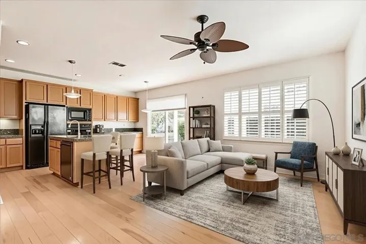 https://zimg.paragon.ice.com/ParagonImages/Property/PA/SDMLS/-531174/6/533/400/6f5a4a8993830ca4a48da92dcad3d27d/3/1d7611f63a930ed09546608a910a65d2/-531174-498ff770-f100-4995-9184-611cb56b22fe.JPG