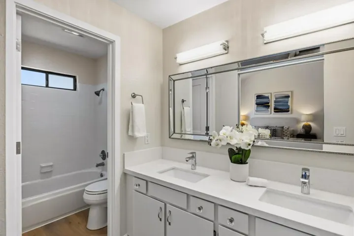 3850 Rio Road 78, Carmel, California 93923
