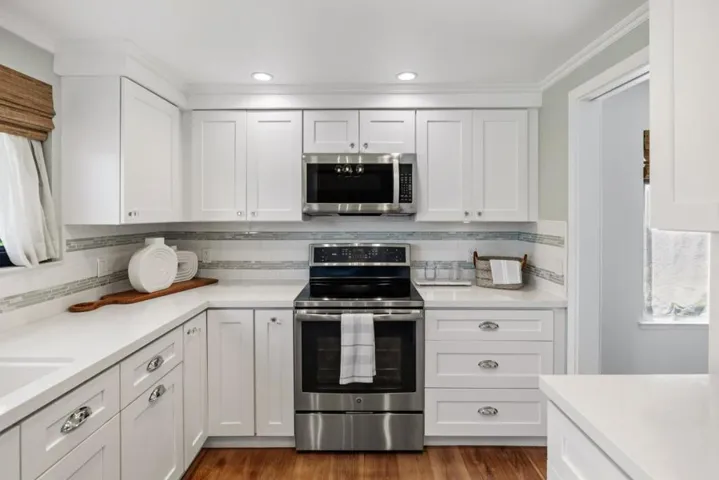 3850 Rio Road 78, Carmel, California 93923
