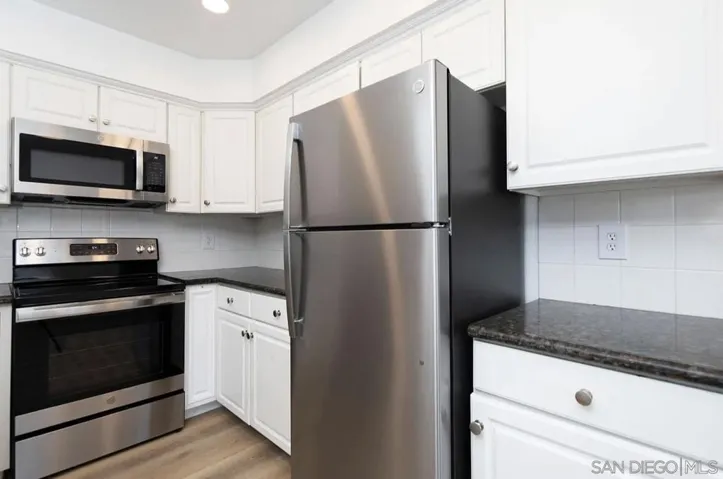 2104 Bacon Street, San Diego, California 92107
