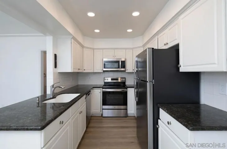 2104 Bacon Street, San Diego, California 92107