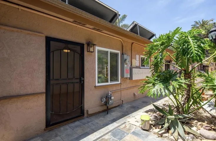 2104 Bacon Street, San Diego, California 92107