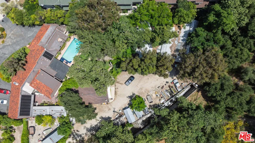 6320 Honolulu Avenue, Los Angeles, California 91214