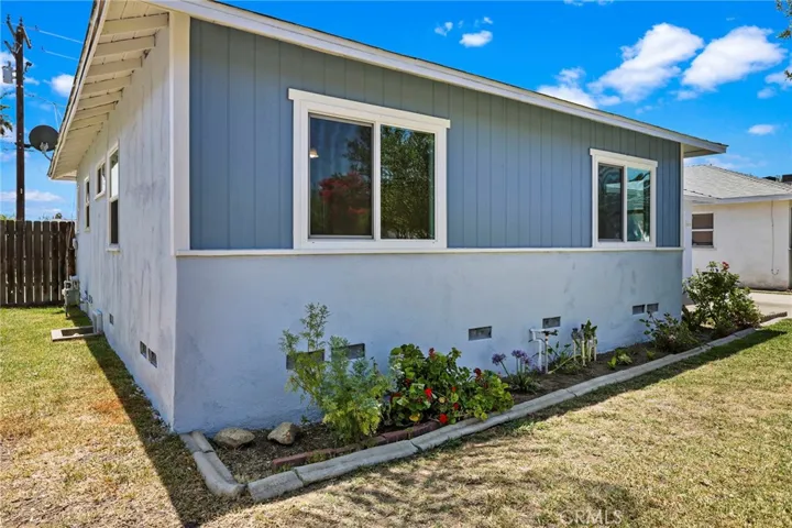 537 E Trenton, San Bernardino, California 92404