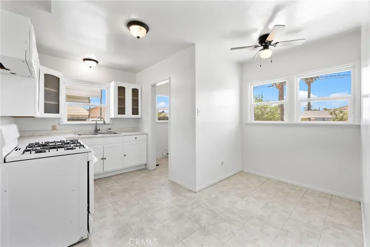 537 E Trenton, San Bernardino, California 92404