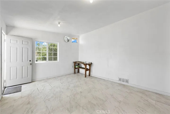 537 E Trenton, San Bernardino, California 92404