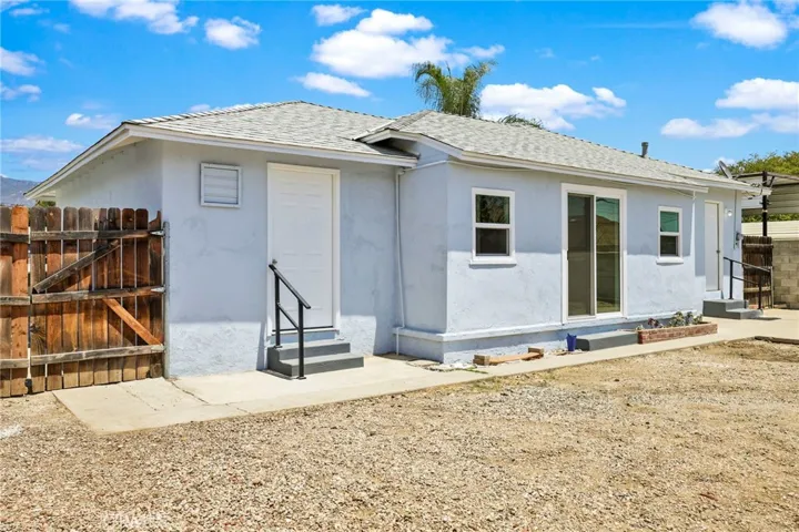 537 E Trenton, San Bernardino, California 92404