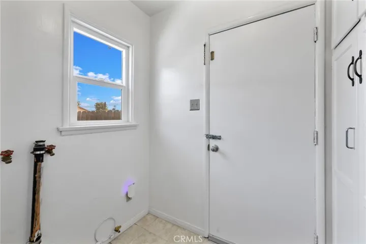 537 E Trenton, San Bernardino, California 92404