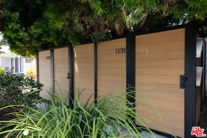 1133 Harrison Avenue, Los Angeles, California 90291