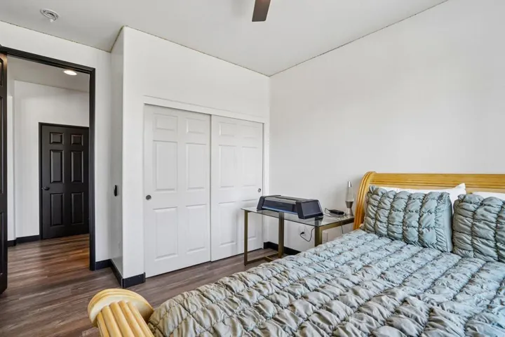 20-web-or-mls-Denton Dr-S2507-020
