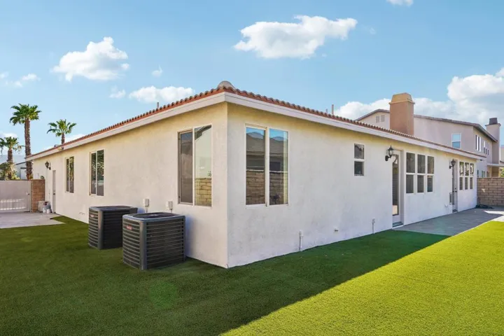 38-web-or-mls-Denton Dr-S2507-038