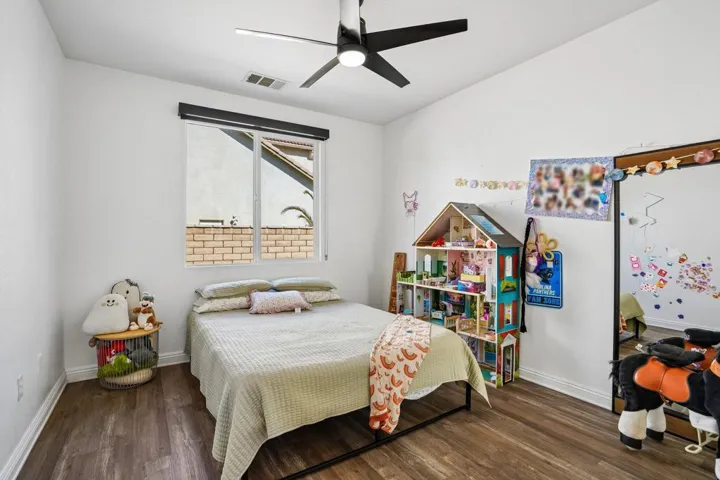 26-web-or-mls-Denton Dr-S2507-026
