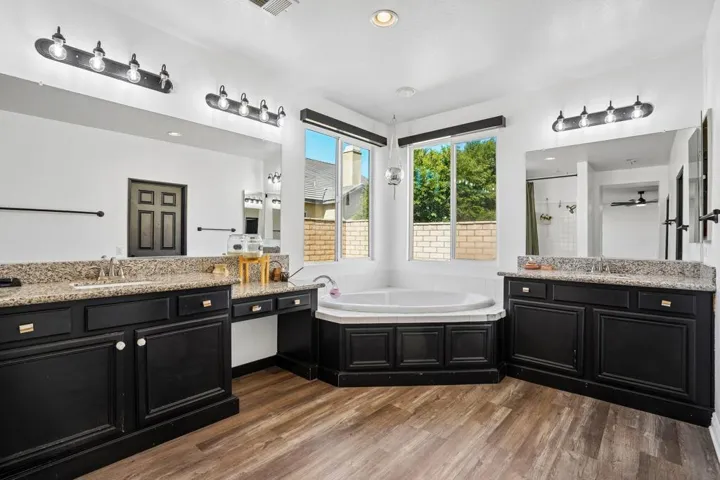 35-web-or-mls-Denton Dr-S2507-035