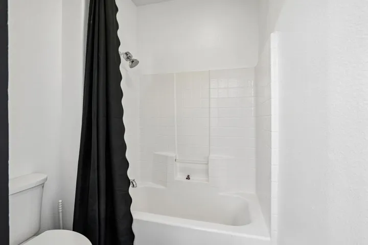 23-web-or-mls-Denton Dr-S2507-023