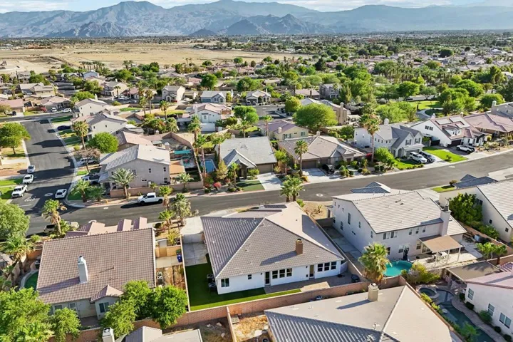 45-web-or-mls-Denton Dr-S2507-045