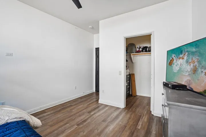 29-web-or-mls-Denton Dr-S2507-029
