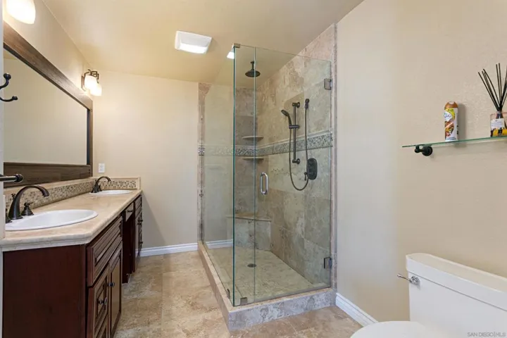 6783 Heath Ct, Carlsbad, California 92011