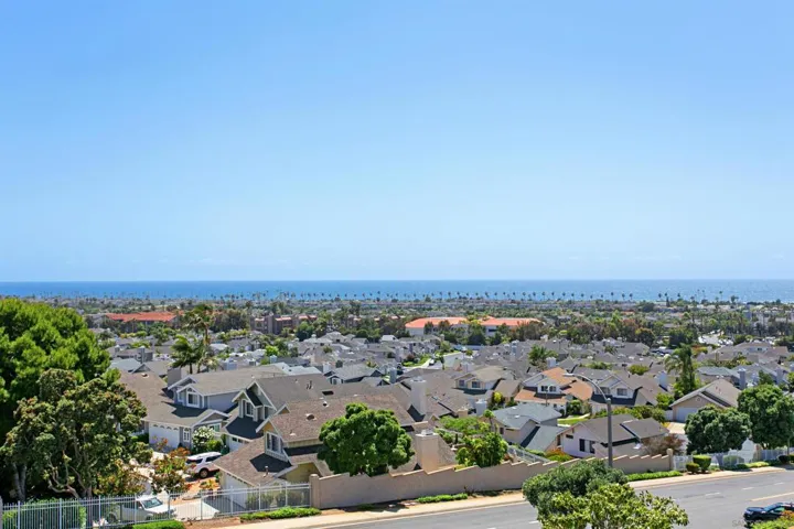 6783 Heath Ct, Carlsbad, California 92011