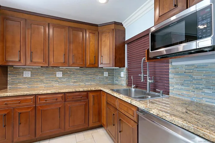 6783 Heath Ct, Carlsbad, California 92011