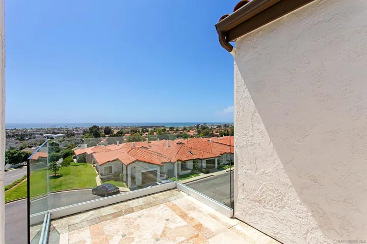 6783 Heath Ct, Carlsbad, California 92011
