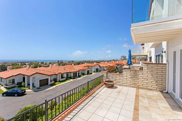 6783 Heath Ct, Carlsbad, California 92011