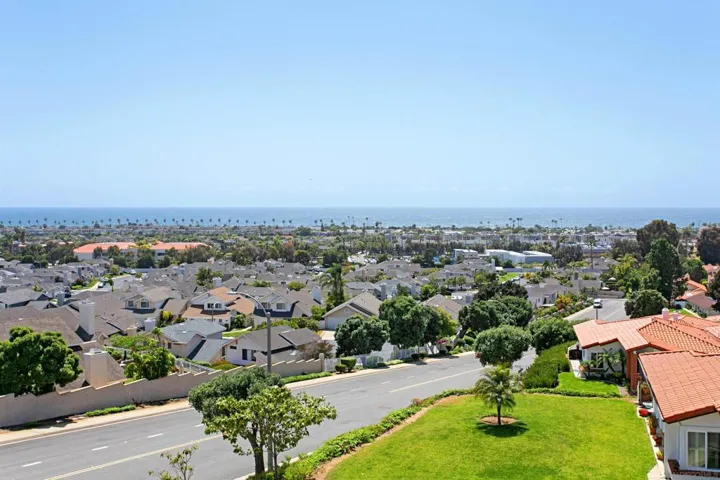 6783 Heath Ct, Carlsbad, California 92011