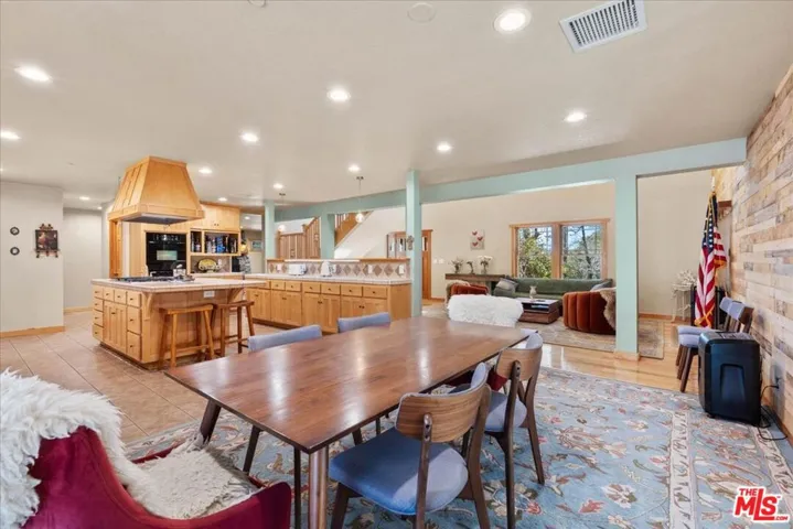 28200 Pine Canyon Road, Lake Hughes, California 93532