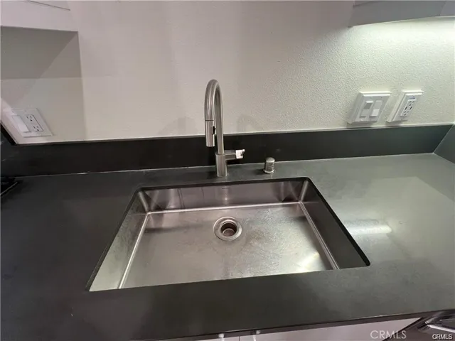 1402 N Nolita, Irvine, California 92612