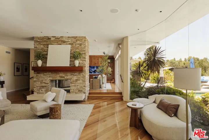 4101 Clear Valley Drive, Los Angeles, California 91436