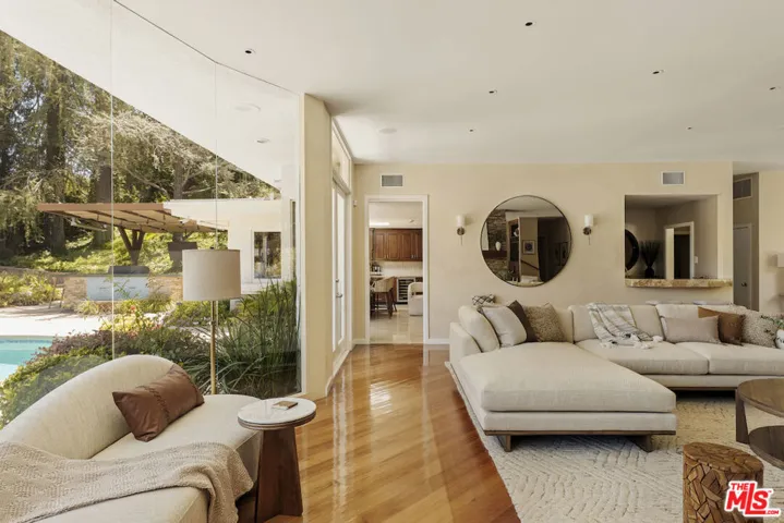 4101 Clear Valley Drive, Los Angeles, California 91436
