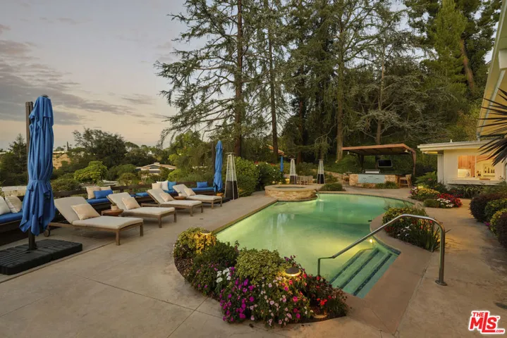 4101 Clear Valley Drive, Los Angeles, California 91436
