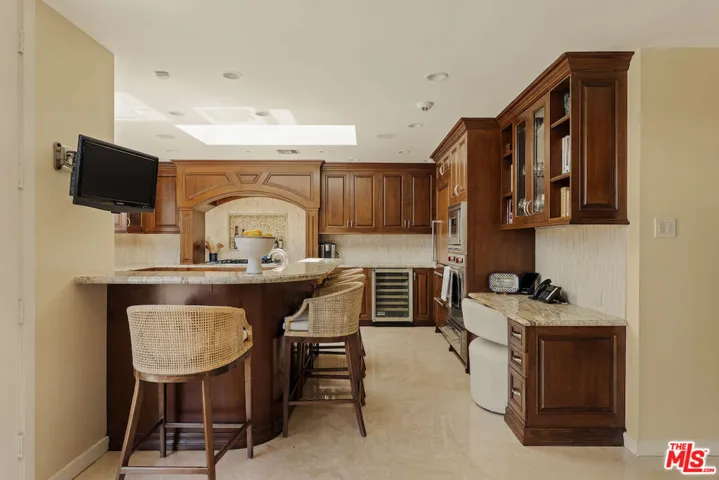 4101 Clear Valley Drive, Los Angeles, California 91436