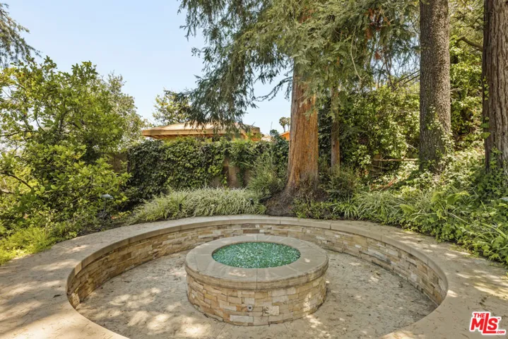 4101 Clear Valley Drive, Los Angeles, California 91436